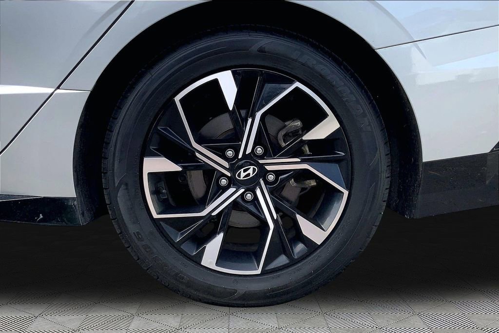 Used 2024 Hyundai Sonata SEL FWD image 19
