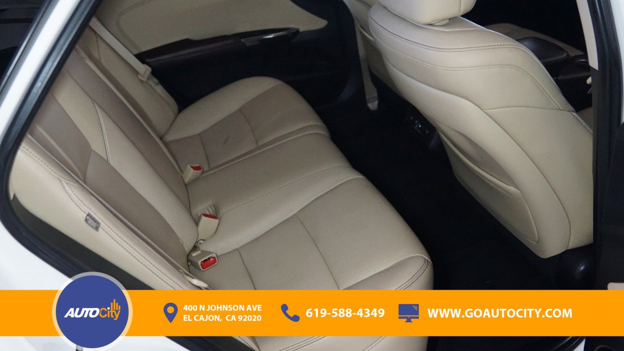 Used 2017 Toyota Avalon Limited w/ Carpet Mat Package FWD image 13
