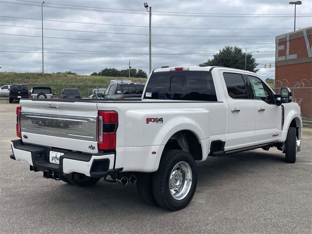 New 2026 Ford F450 Platinum w/ Platinum Plus Package image 3