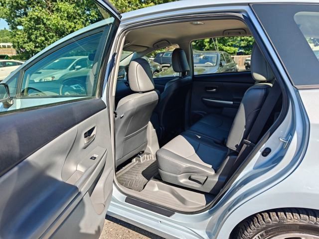 Used 2013 Toyota Prius V Five image 21