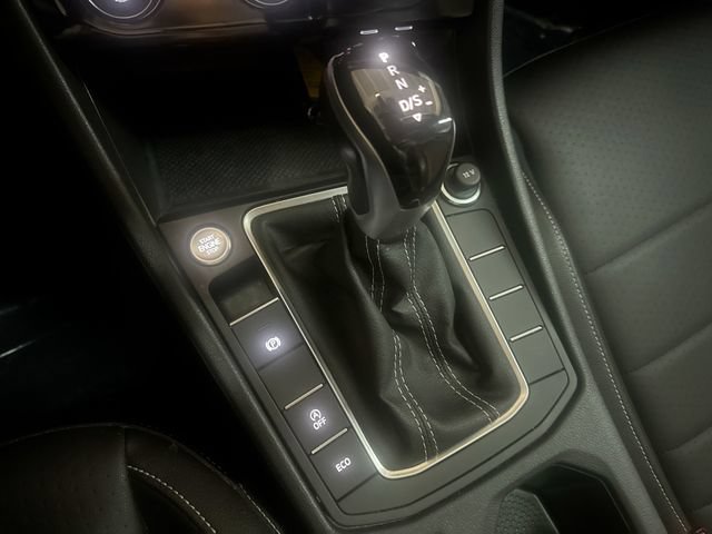 Certified 2023 Volkswagen Jetta SE FWD image 22