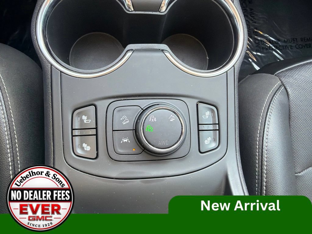 Used 2024 GMC Terrain SLT AWD/4WD image 30