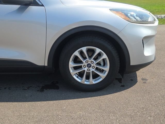 Used 2020 Ford Escape SE FWD image 4