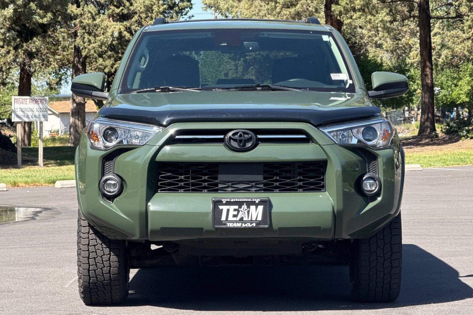 Used 2021 Toyota 4Runner Trail Special Edition AWD/4WD image 9