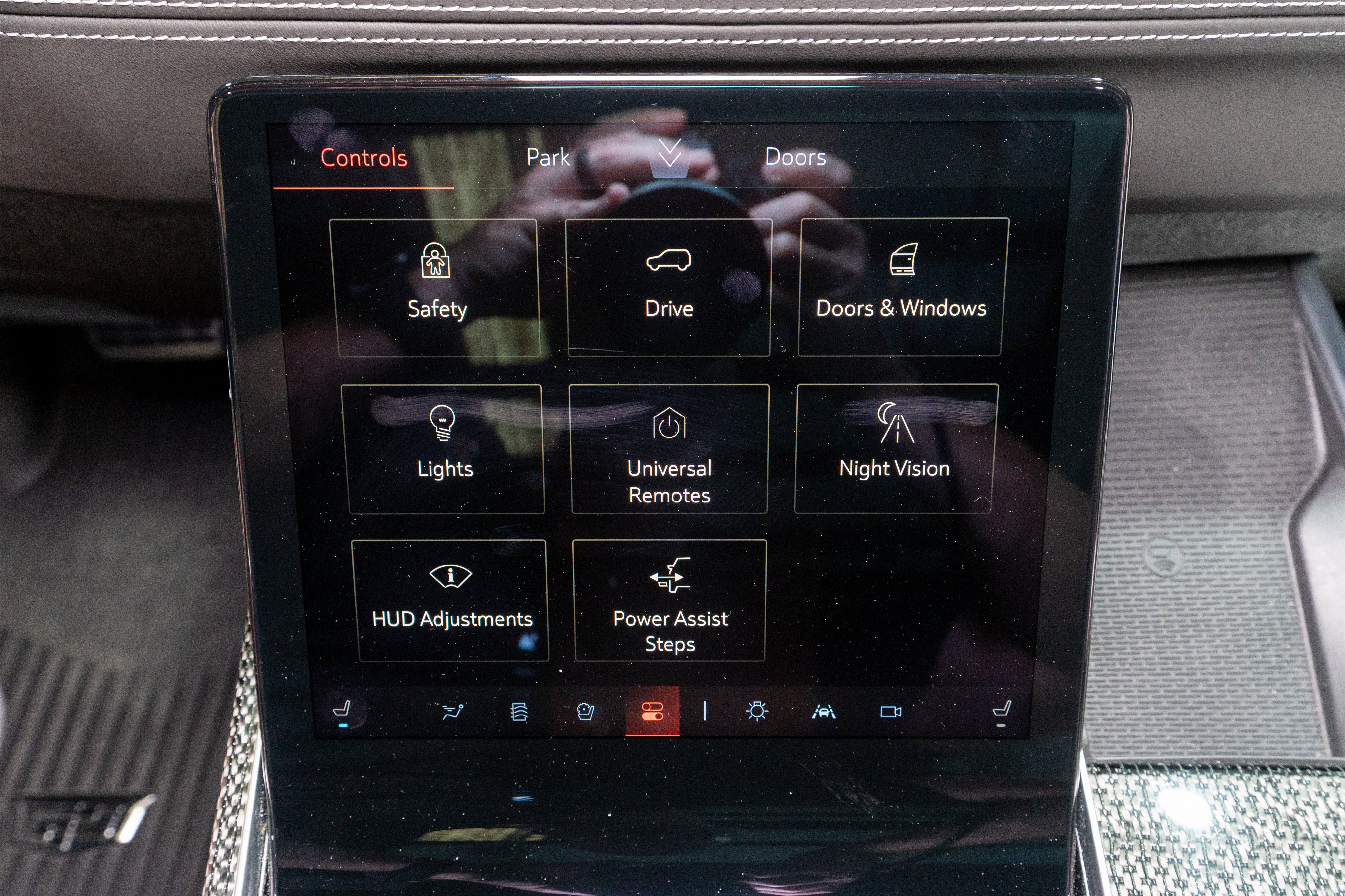 Used 2025 Cadillac Escalade V w/ LPO, Floor Liner Package AWD/4WD image 26