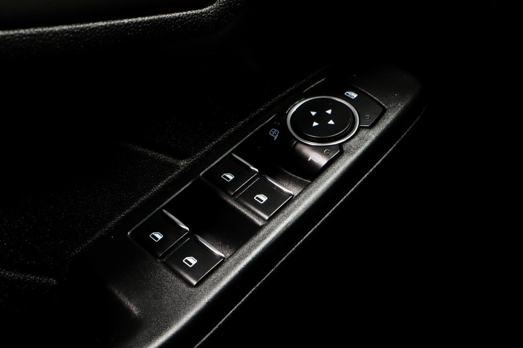 Used 2023 Ford Escape SE image 27