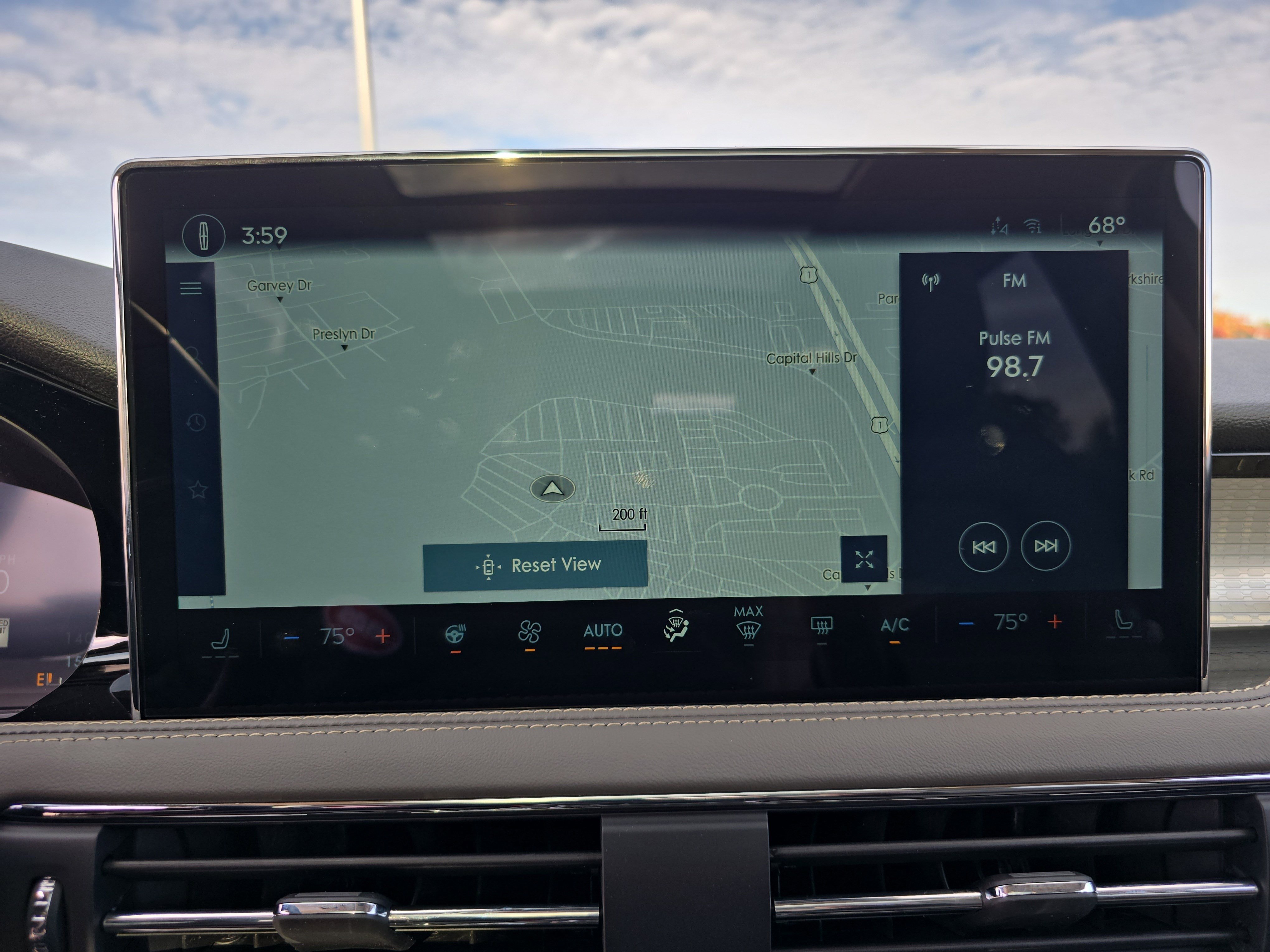 New 2026 Lincoln Corsair Premiere image 22