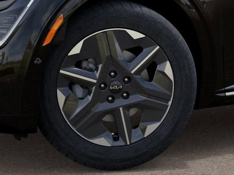 New 2025 Kia EV6 Light w/ Light LR Technology Package RWD image 9
