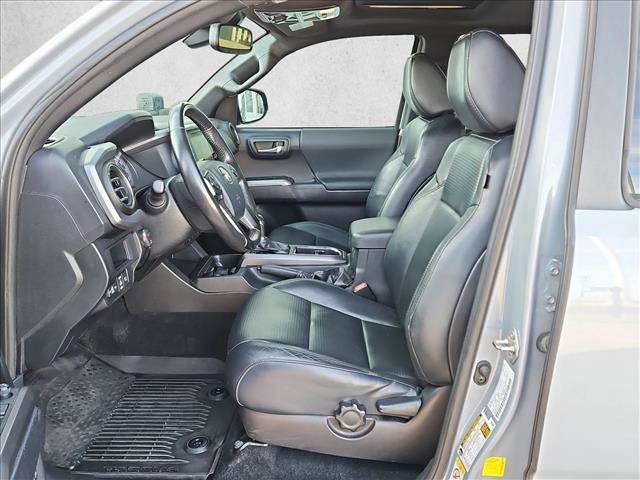 Used 2019 Toyota Tacoma TRD Off-Road image 16
