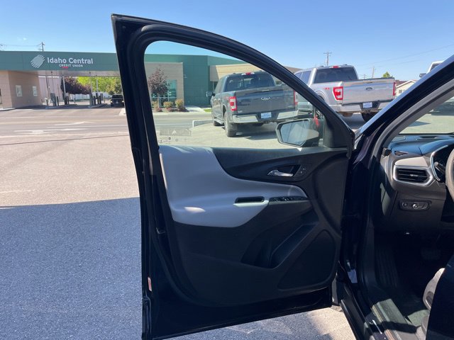 Used 2020 Chevrolet Equinox LS w/ LS Convenience Package FWD image 27
