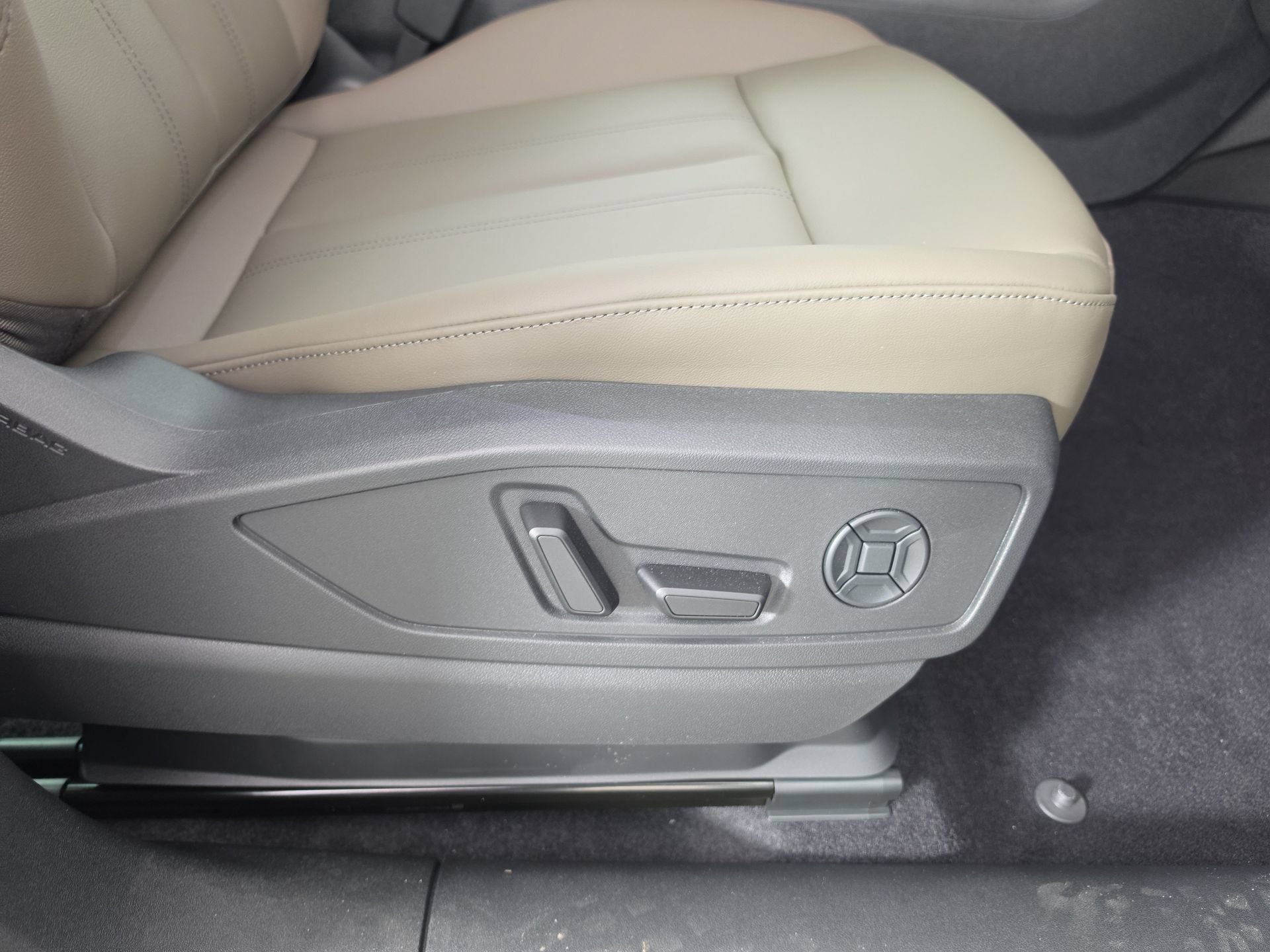 New 2026 Audi Q5 Premium Plus AWD/4WD image 42