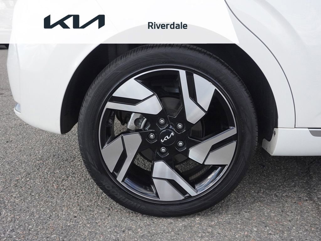 Used 2023 Kia Soul GT-Line w/ GT-Line Technology Package image 22