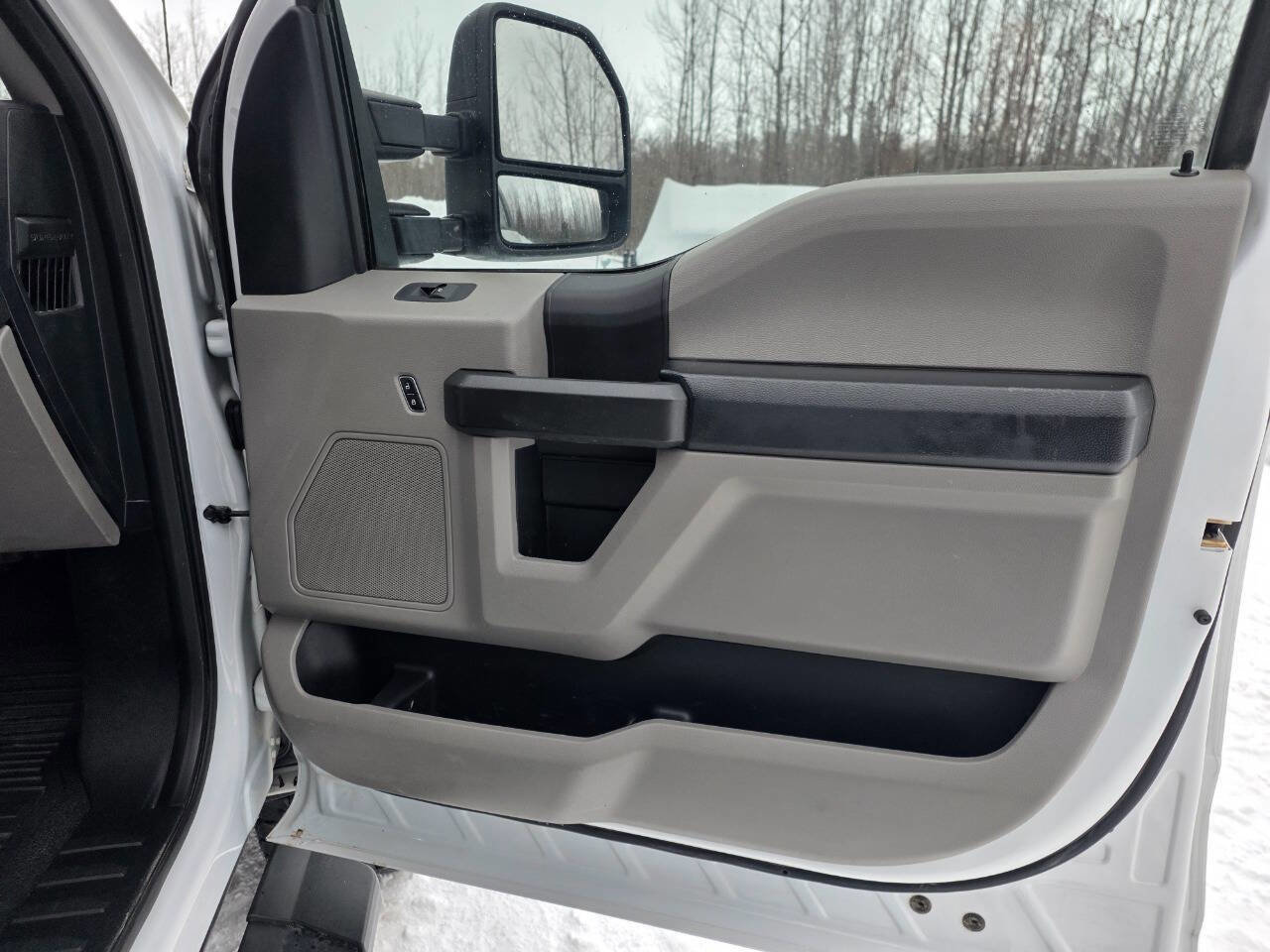 Used 2019 Ford F250 XL w/ Power Equipment Group image 20