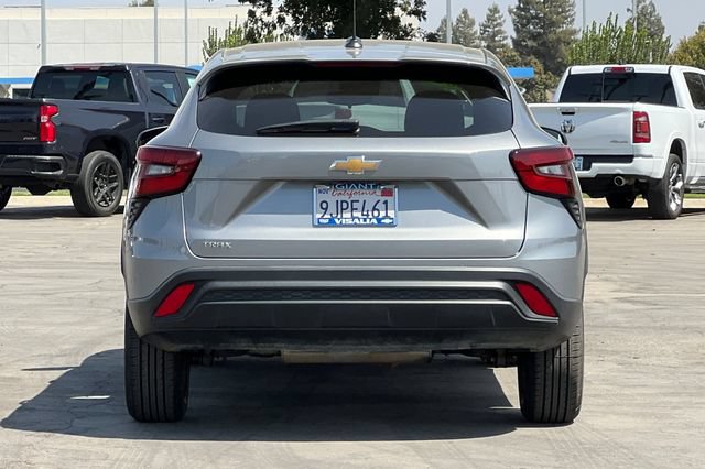 Used 2024 Chevrolet Trax LS FWD image 5
