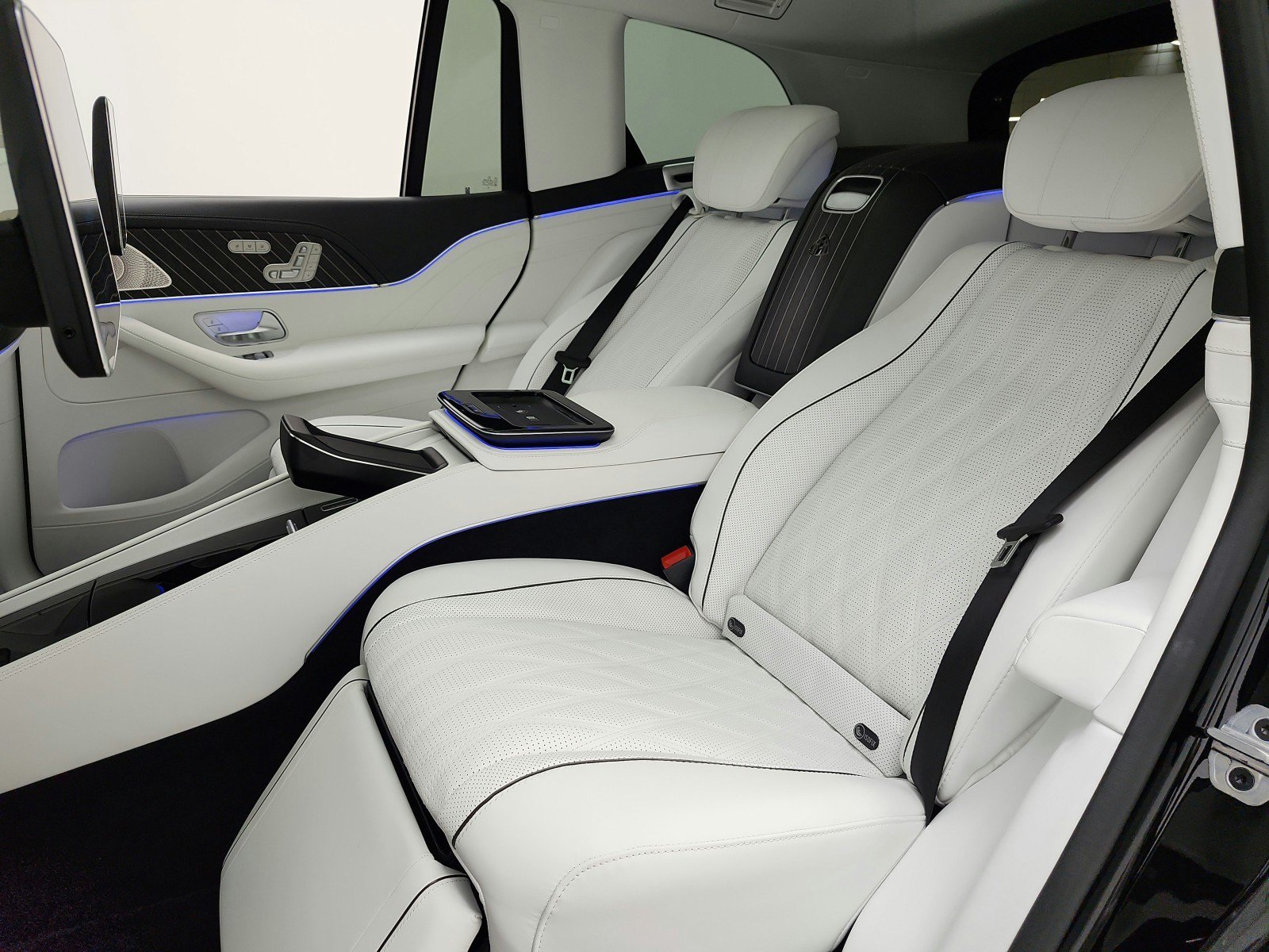 New 2026 Mercedes-Benz Maybach GLS 600 4MATIC image 11