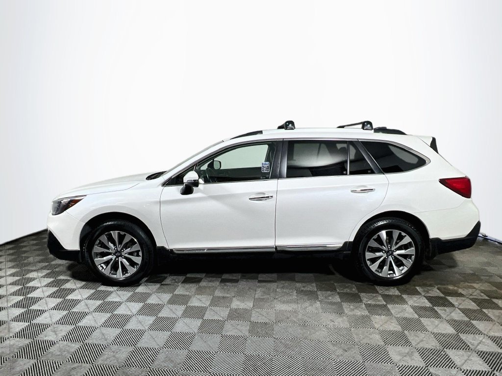 Used 2019 Subaru Outback 2.5i Touring AWD/4WD image 4