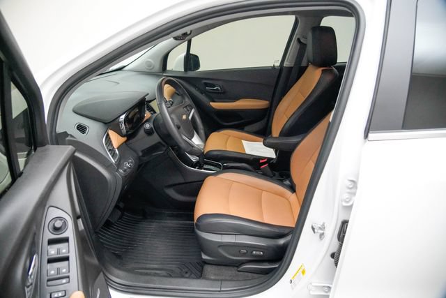 Used 2018 Chevrolet Trax Premier FWD image 23
