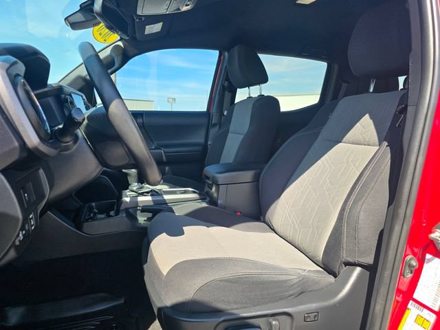 Used 2020 Toyota Tacoma TRD Sport AWD/4WD image 11
