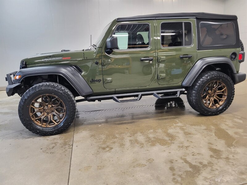 Used 2020 Jeep Wrangler Unlimited Sport AWD/4WD image 3