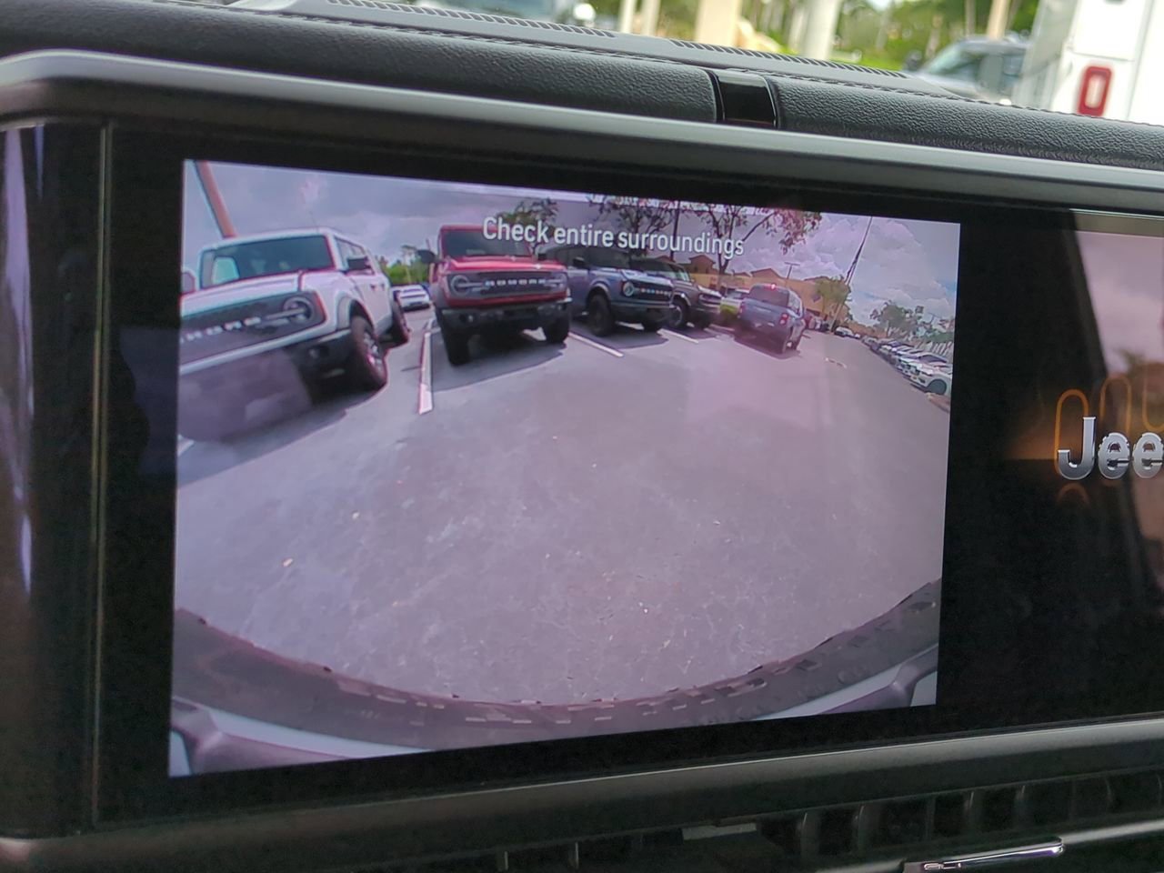 Used 2024 Jeep Wrangler Rubicon w/ Safety Group image 20