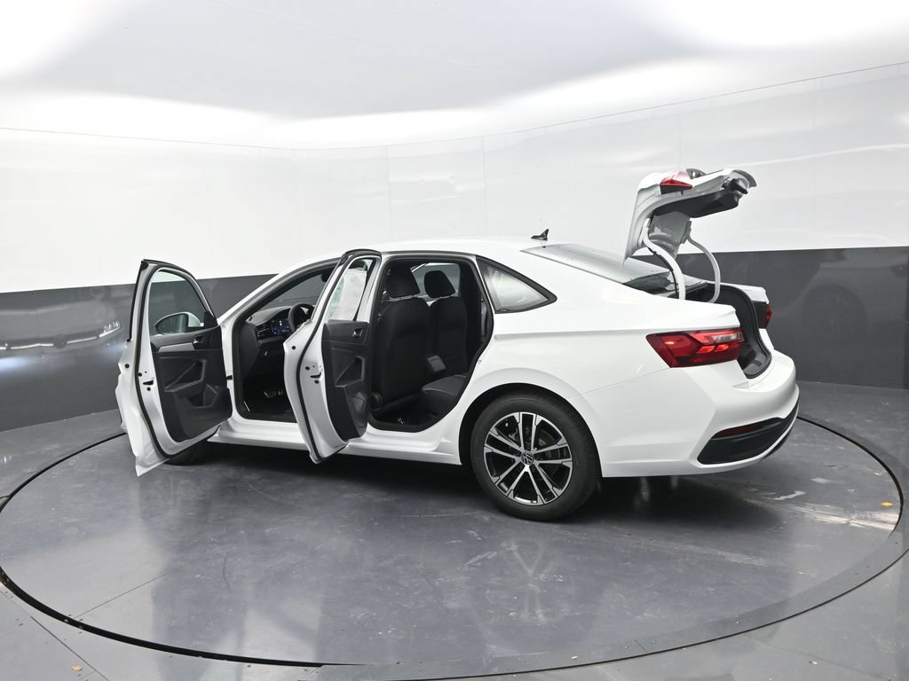 New 2026 Volkswagen Jetta Sport FWD image 32