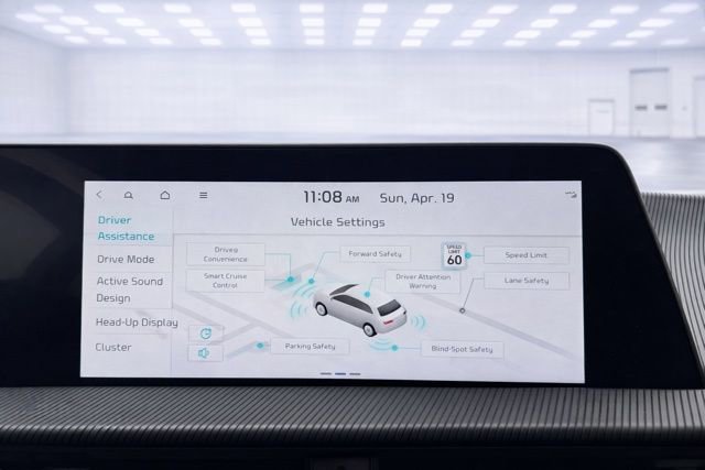 Used 2024 Kia EV6 GT-Line image 31