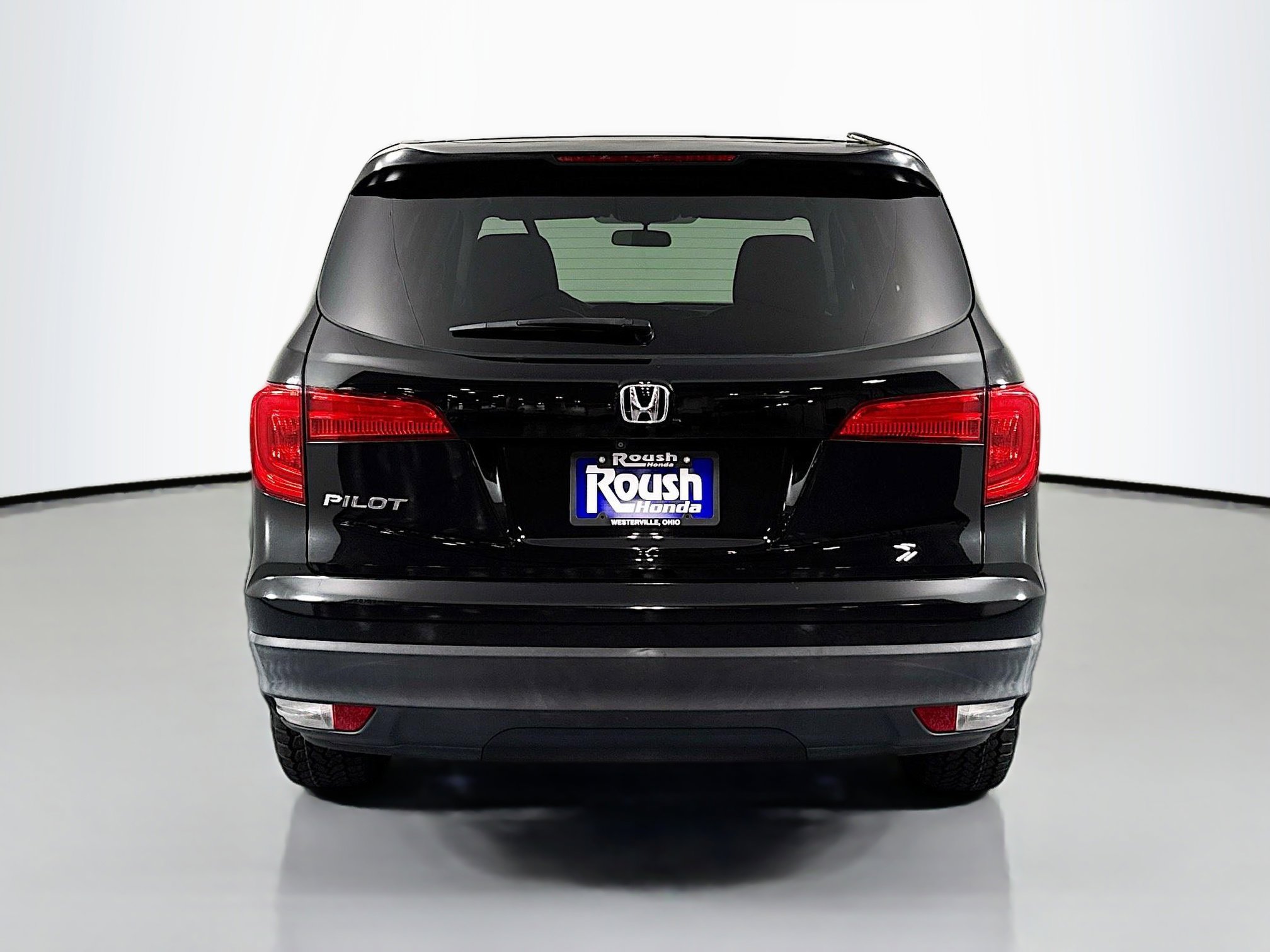 Certified 2017 Honda Pilot LX image 6