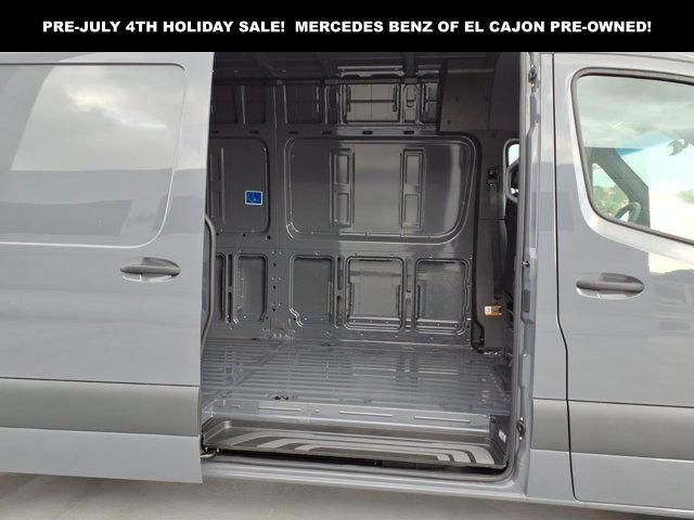 New 2025 Mercedes-Benz Sprinter 2500 image 24