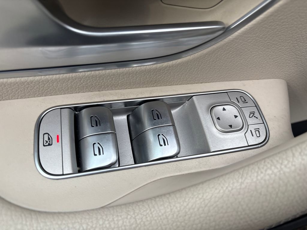 Used 2022 Mercedes-Benz GLE 350 4MATIC image 8