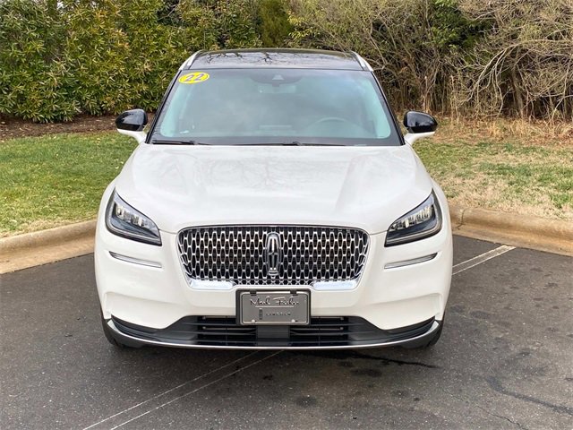 Certified 2022 Lincoln Corsair AWD w/ Premium Package image 2