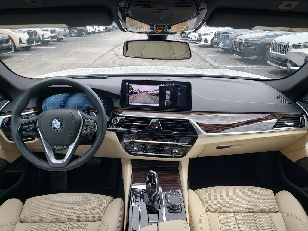 Used 2023 BMW 530i xDrive w/ Premium Package AWD/4WD image 13