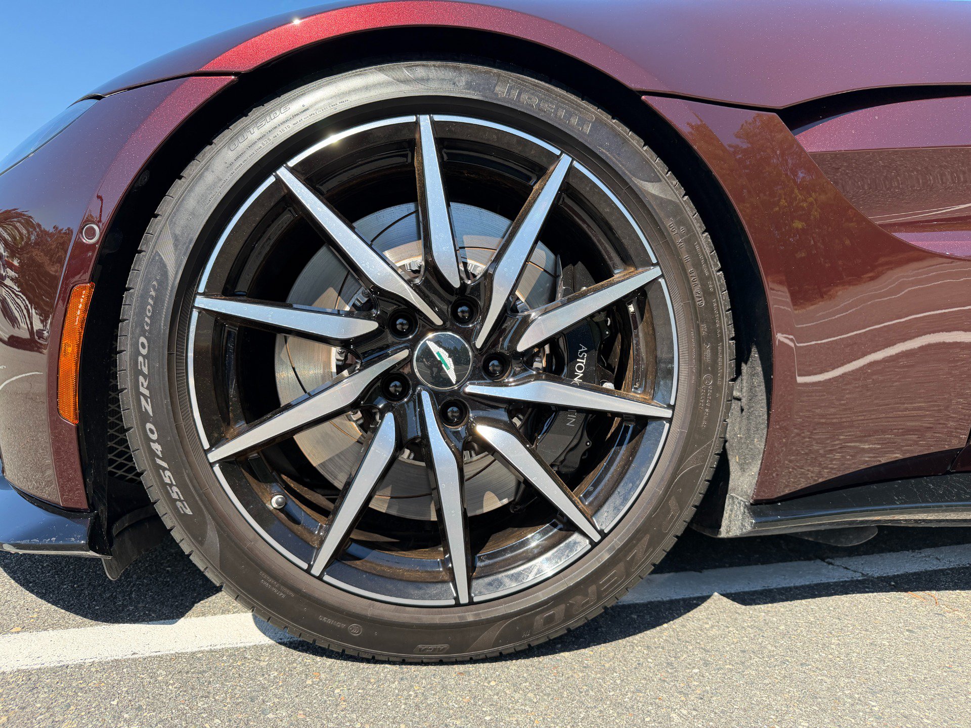 Used 2020 Aston Martin V8 Vantage Coupe RWD image 68