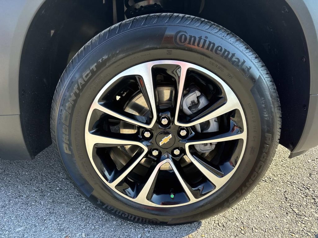 Used 2025 Chevrolet TrailBlazer LT image 4