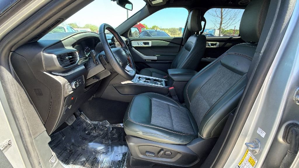 Used 2022 Ford Explorer Timberline w/ Timberline Technology Package image 16