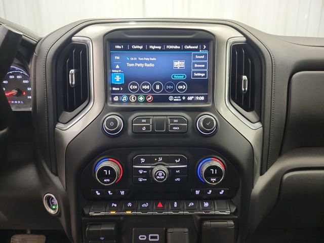 Used 2021 Chevrolet Silverado 1500 LTZ AWD/4WD image 13