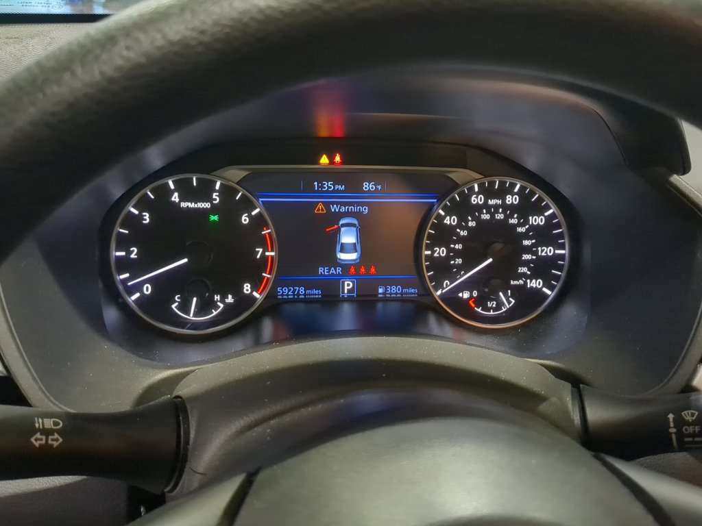 Used 2024 Nissan Altima 2.5 SV FWD image 17