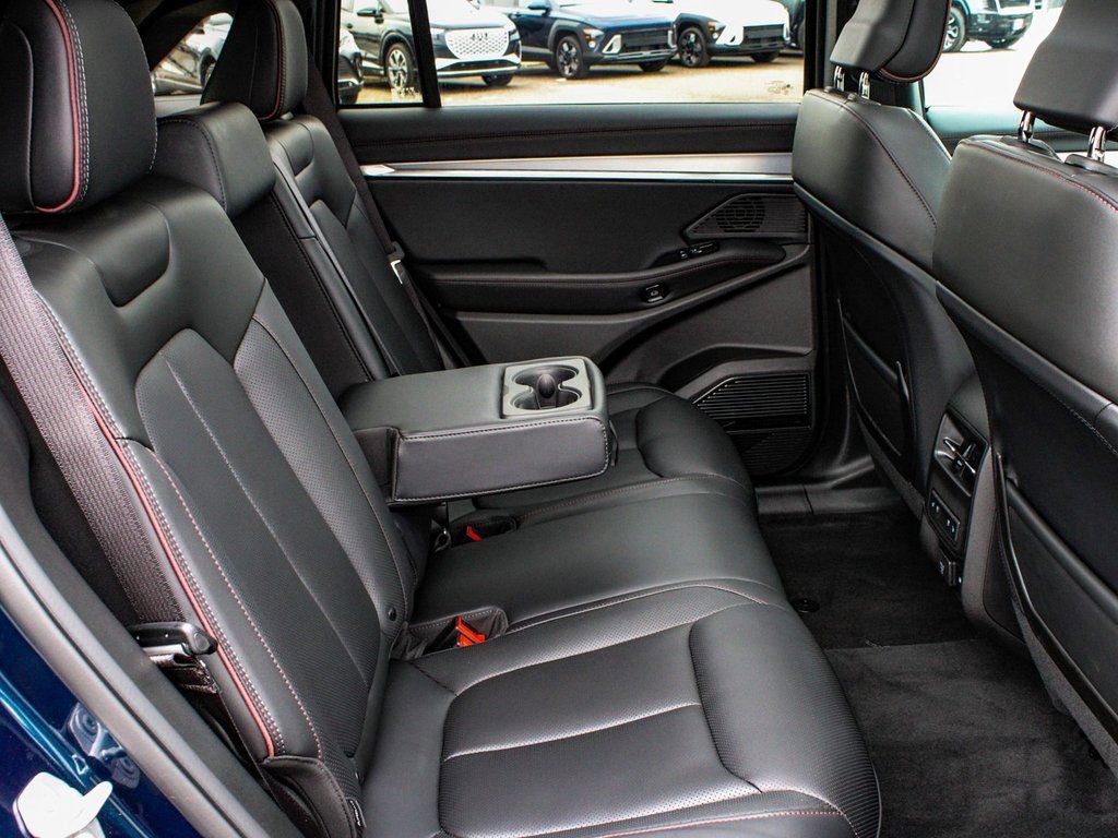 Used 2024 Jeep Wagoneer Launch Edition image 37