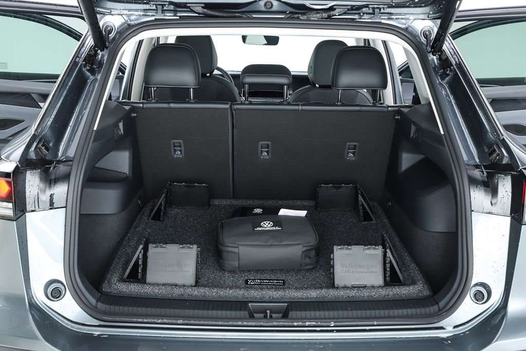 New 2026 Volkswagen Tiguan SE image 29