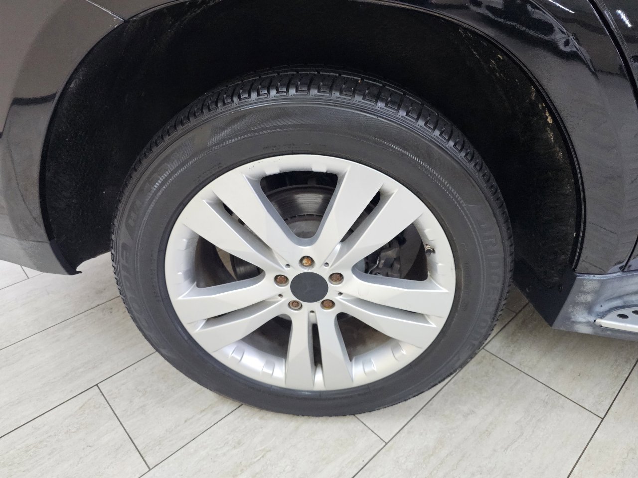 Used 2011 Mercedes-Benz GL 450 4MATIC image 42