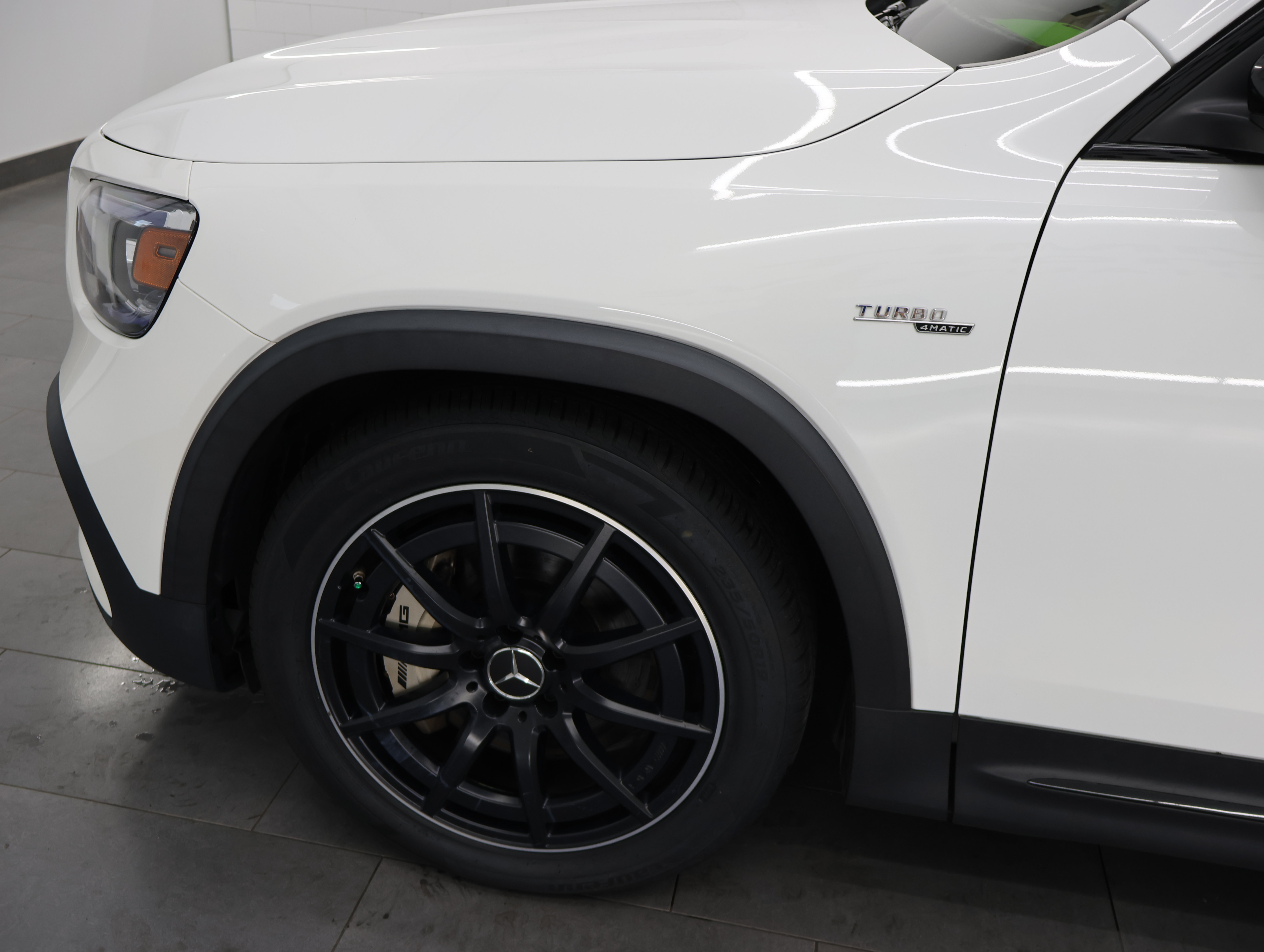 Used 2022 Mercedes-Benz GLB 35 AMG 4MATIC image 35