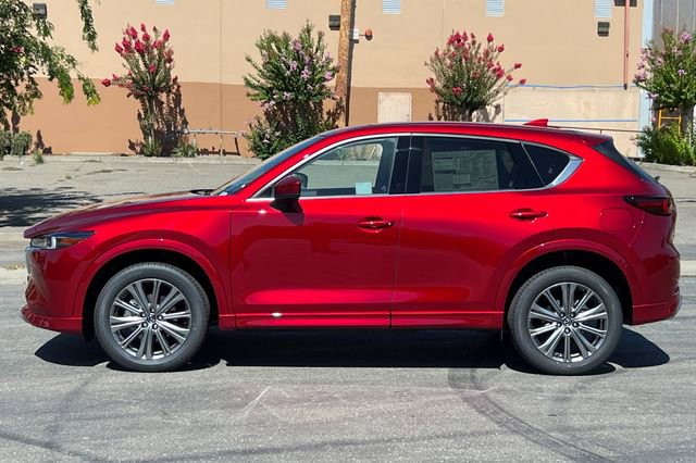 New 2025 MAZDA CX-5 Signature image 9