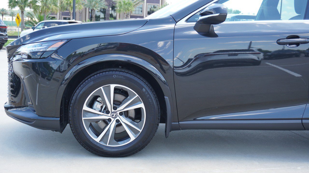 Used 2024 Lexus RX 350 Premium w/ Accessory Package (Z1) AWD/4WD image 11