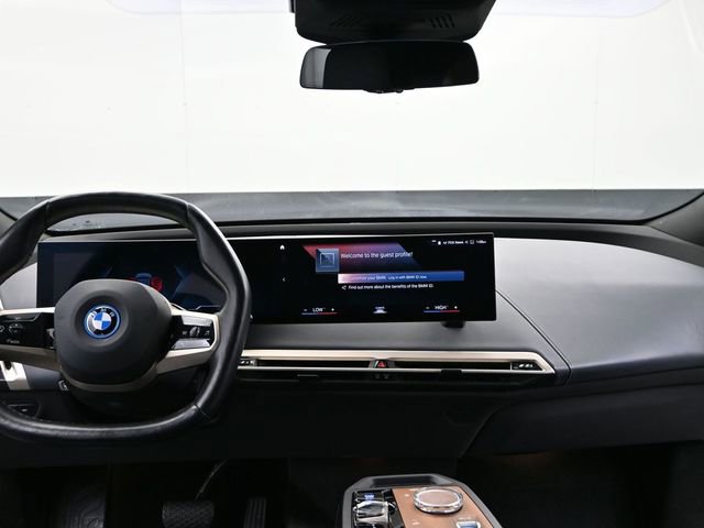 Used 2023 BMW iX xDrive50 w/ Premium Package image 15