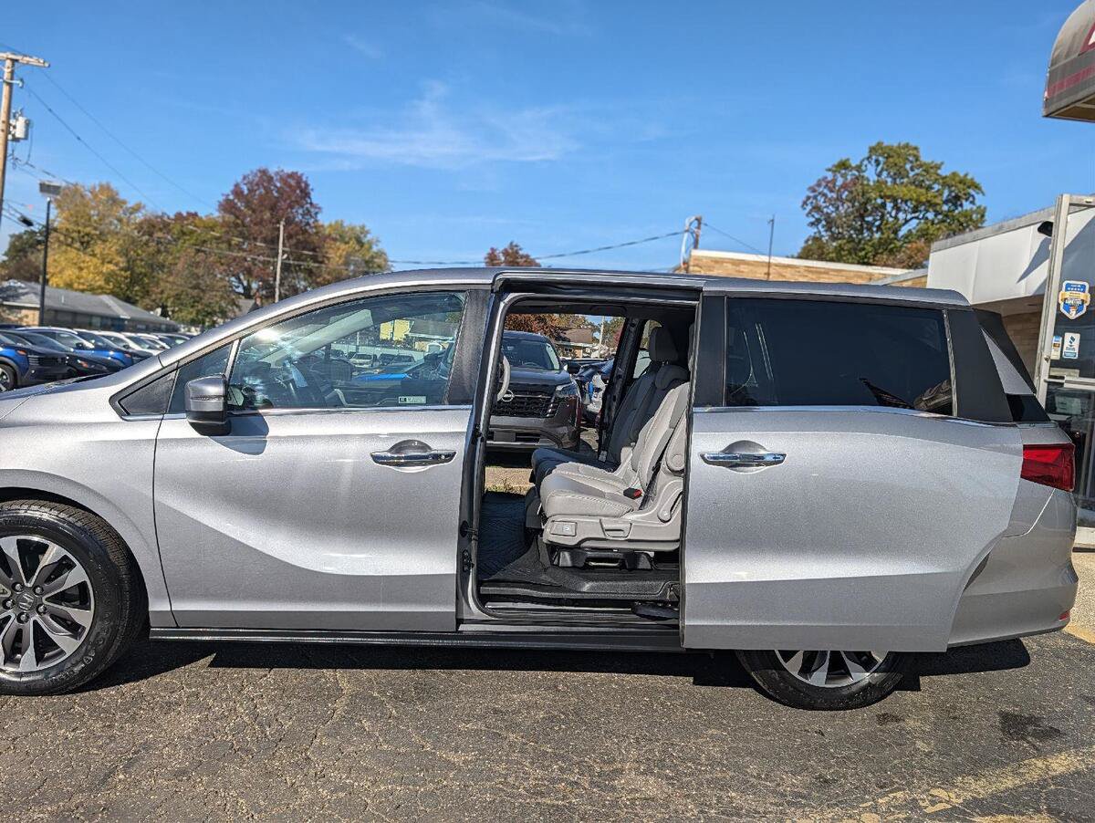 Used 2021 Honda Odyssey EX-L image 34