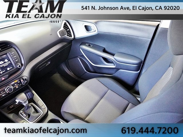 Used 2025 Kia Soul LX image 21