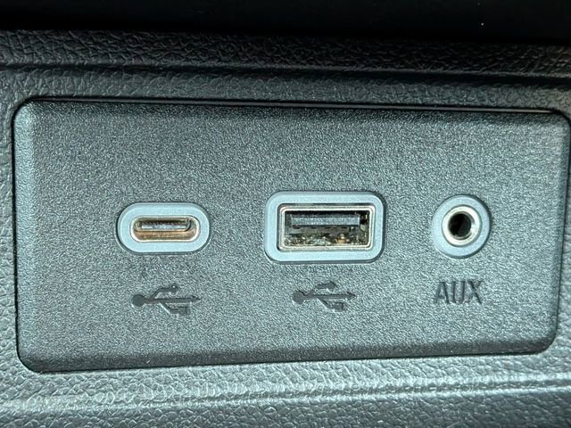 Used 2021 Buick Encore GX Select image 21