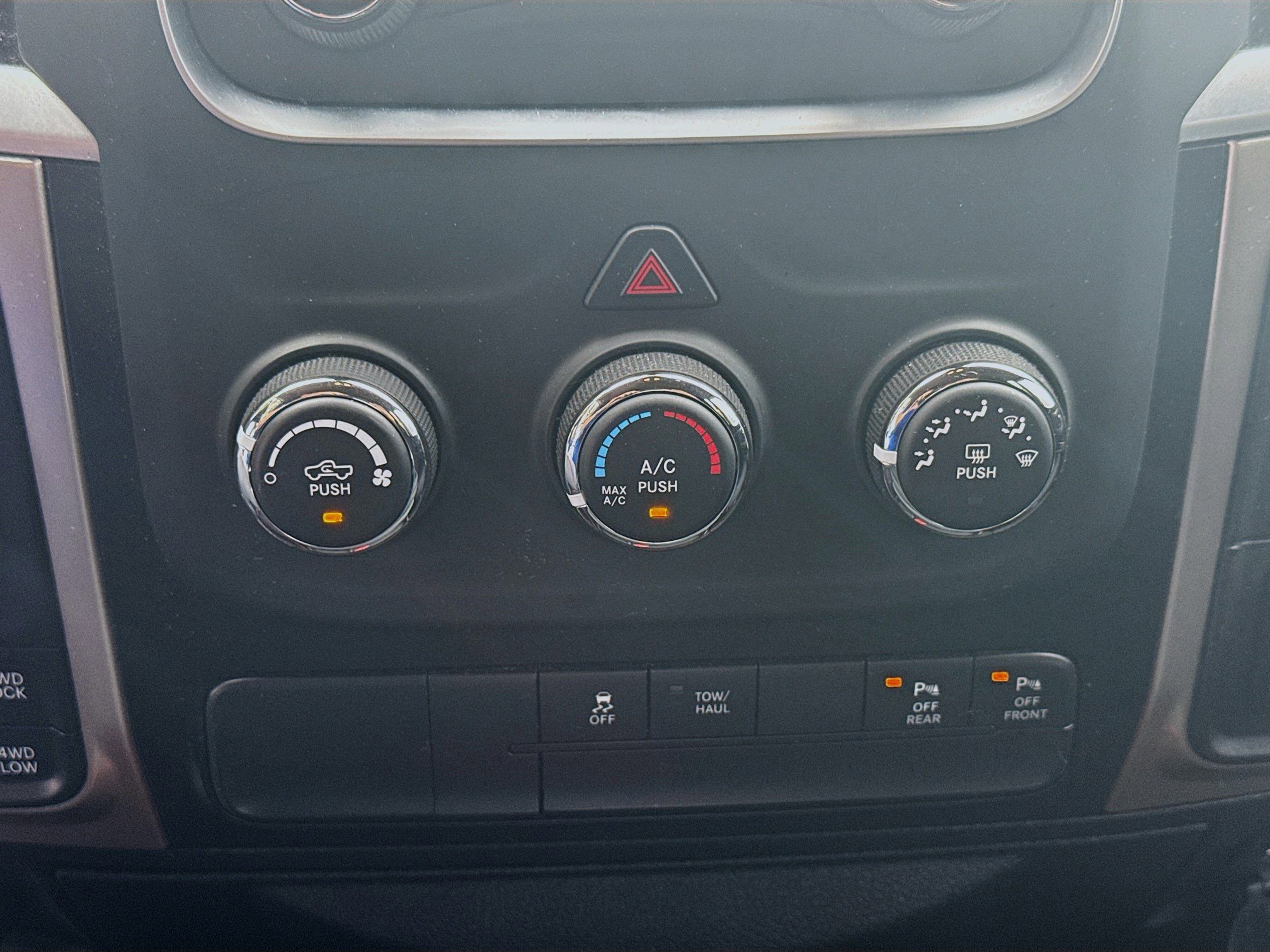 Used 2020 RAM 1500 Laramie image 12