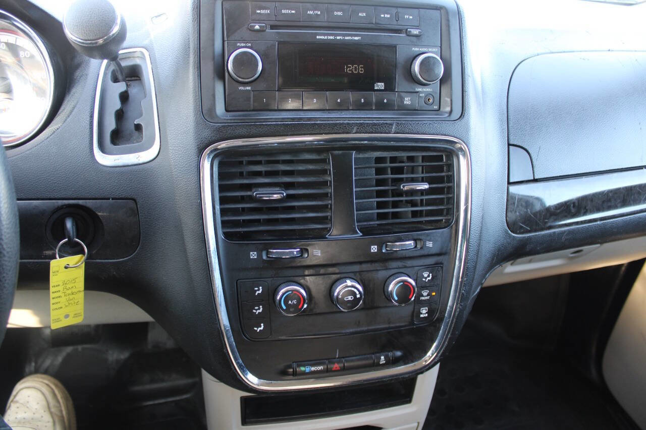 Used 2015 RAM C/V Tradesman image 11