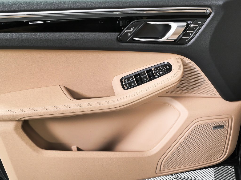 New 2026 Porsche Macan S image 6