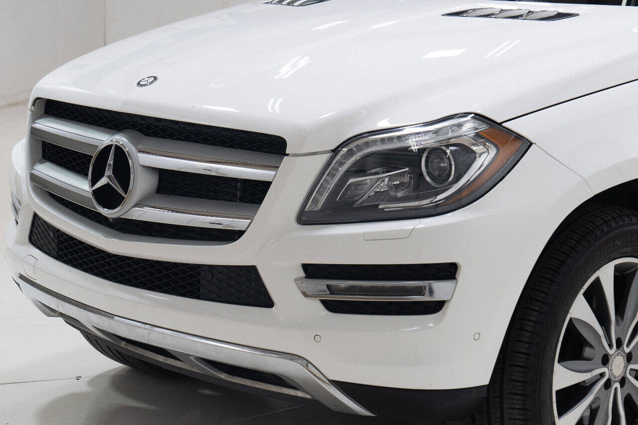 Used 2015 Mercedes-Benz GL 320 BlueTEC 4MATIC image 12